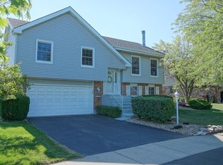 17324 Valley Dr, Tinley Park, IL 60487