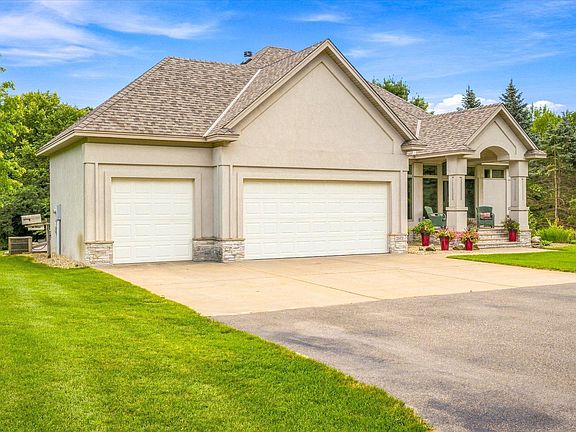 3rd image of 35475 Palisade Dr NE