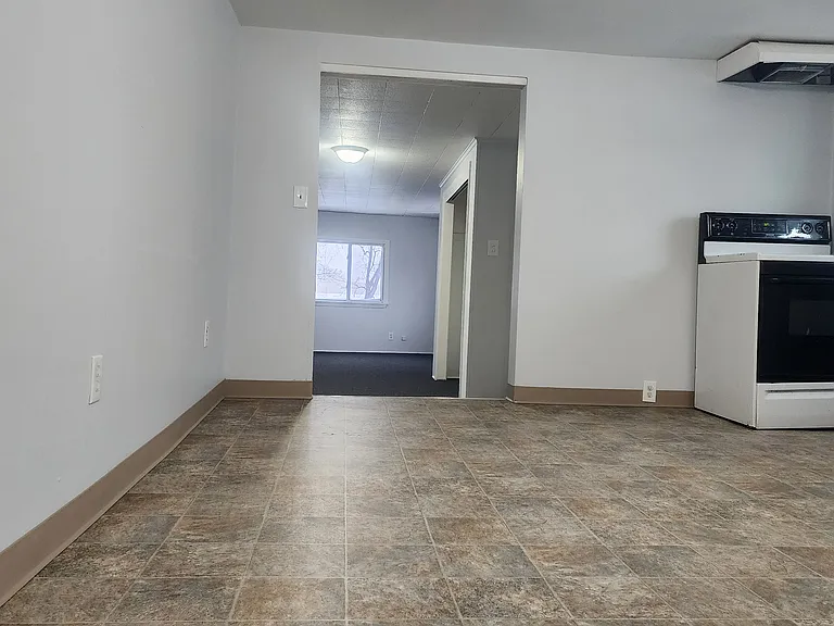 396 Norton St #1 — Photo 10