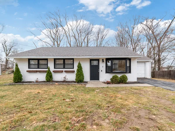 7 North Star Drive, Seymour, CT 06483