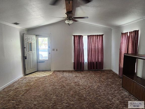 5th image of 655 Granjeno St