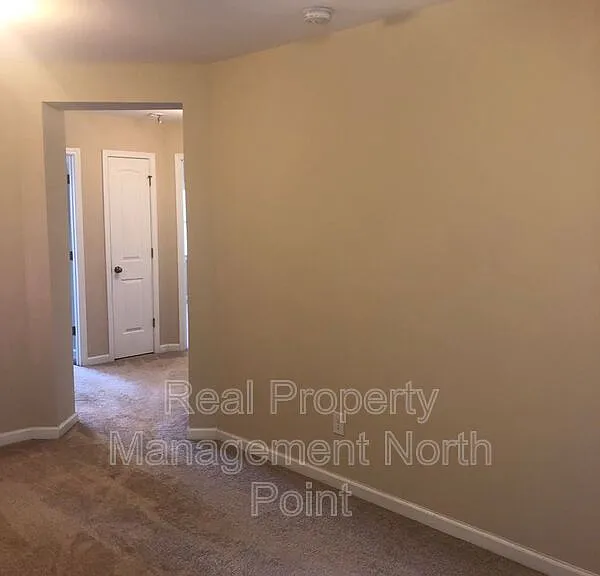 1175 Hampton Oaks Dr — Photo 17