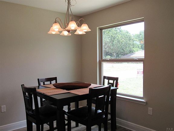 4th image of 368 Evening Falls Dr