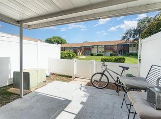 705 Perkins St APT 100, Leesburg, FL 34748