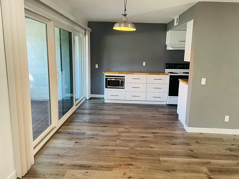 6490 S Dayton St #L8 — Photo 4