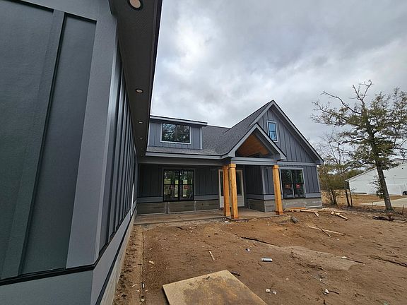 2nd image of 2222 Steep Landing Rd.