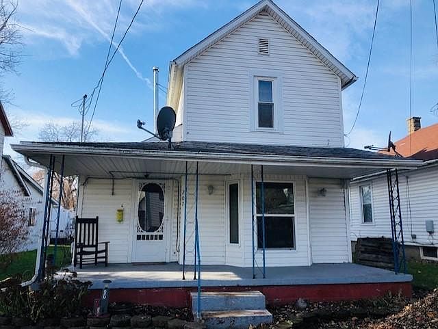 1st image of 207 Carhart St