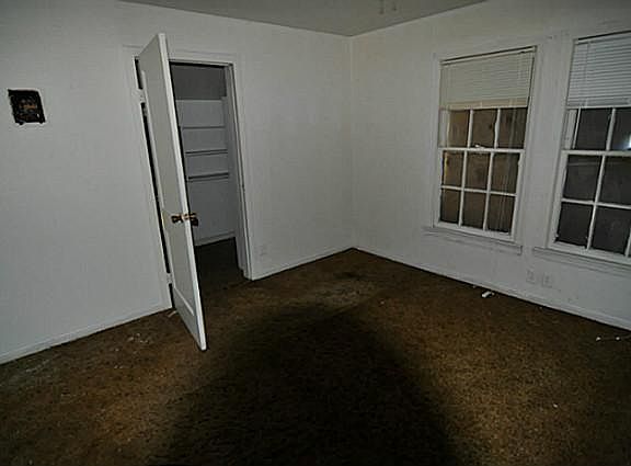5th image of 3417 Thannisch Ave