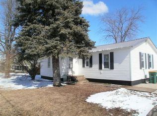 541 W Wilmans St, Clarksville, IA 50619