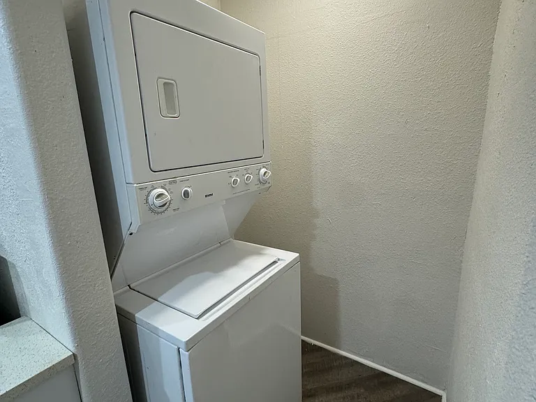 615 Parkview Ave #3 — Photo 5