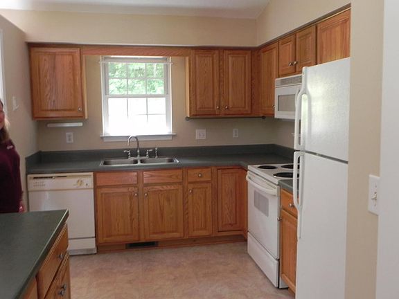 4th image of 3407 Glen Rock Ln