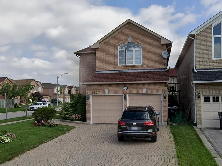 7327 Black Walnut Trl #UPPER — Photo 1