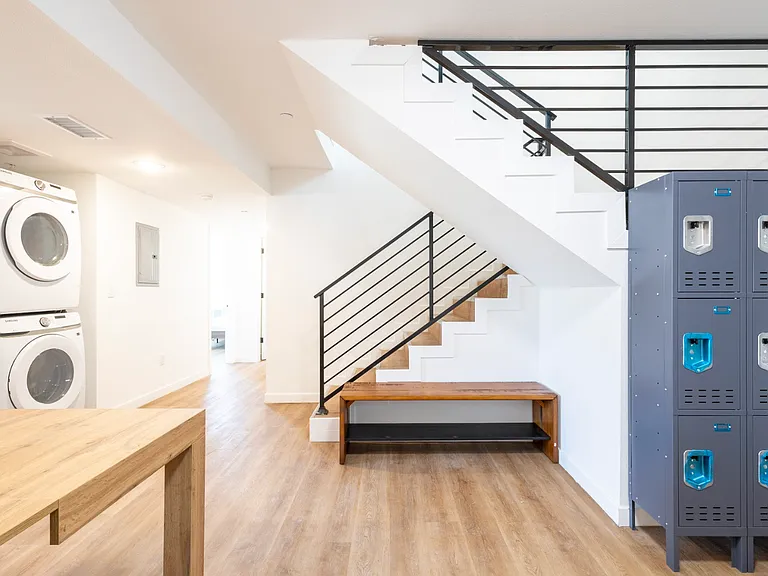 2642 Brighton Ave #3 — Photo 10