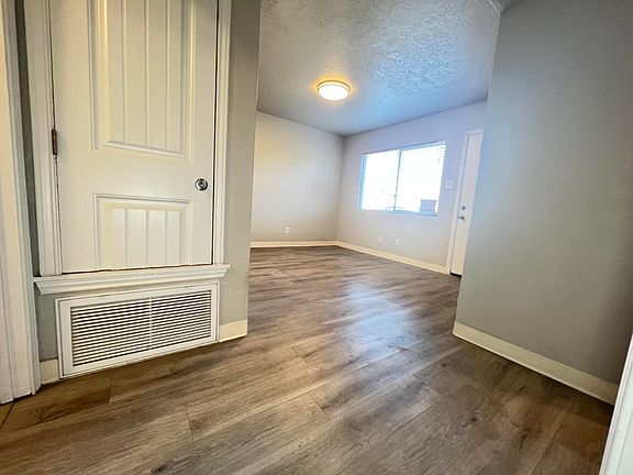 3rd image of 3405 Gibson Blvd SE