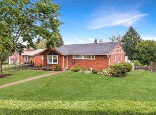 438 Dunbar Dr, Pittsburgh, PA 15235