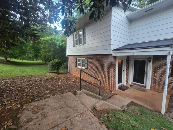 25 Summercreek Dr, Spartanburg, SC 29307