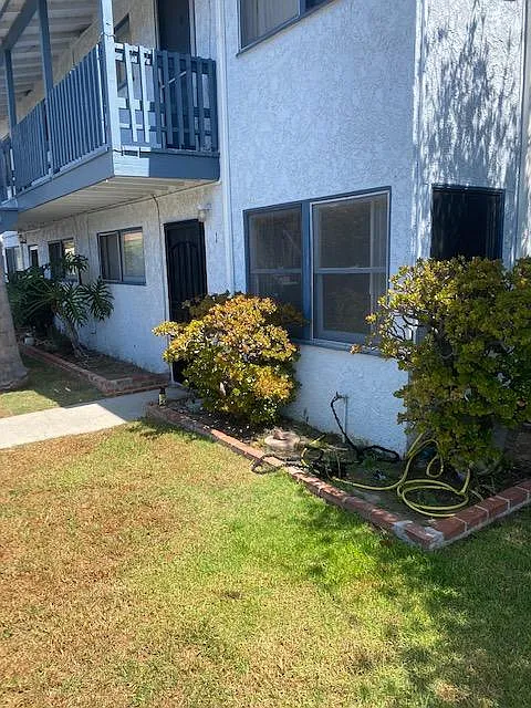 Building Photo - 445 E Scott St #1