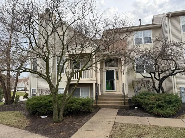 1603 Silvergate Ct #1603, Gurnee, IL 60031