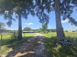 9703 Roda Dr, Conroe, TX 77303