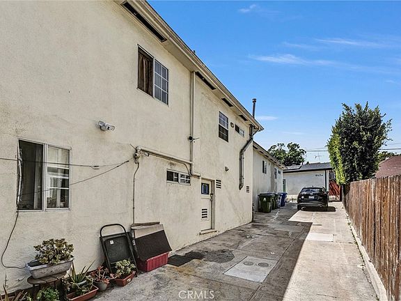 4th image of 1861 S Redondo Blvd