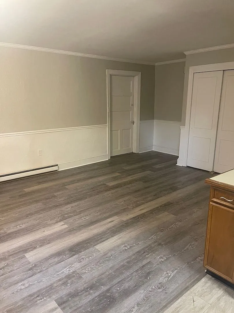 132 S Hanover St — Photo 2