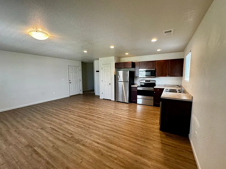 6335 Main St — Photo 6