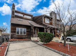 422 Wagner Ave, Perth Amboy, NJ 08861