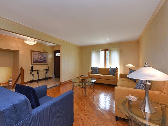3rd image of 17 Walden Ave