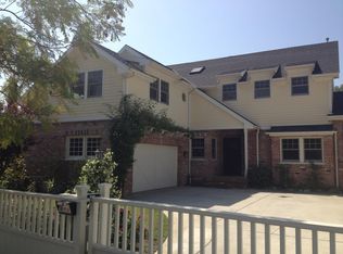 13024 Delano St, Van Nuys, CA 91401