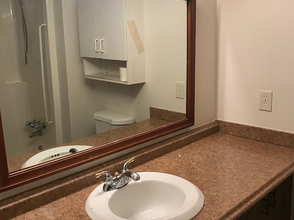 2nd image of 3808 Laurel Dr NW