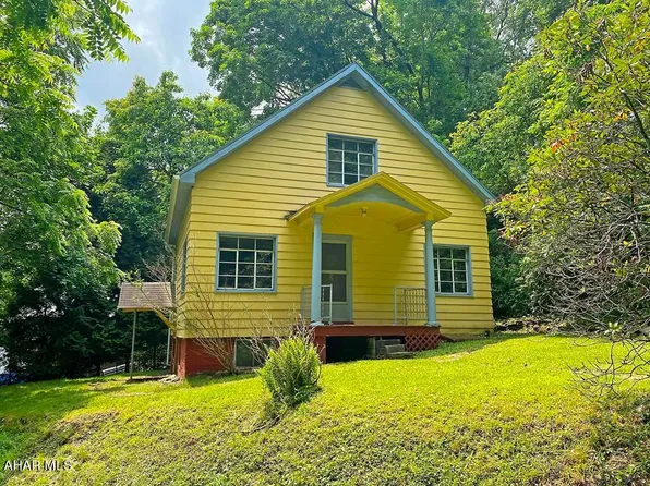 208 Old Orchard Way, Johnstown, PA 15905