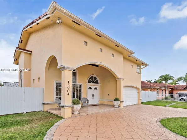 13904 SW 18th Ter, Miami, FL 33175