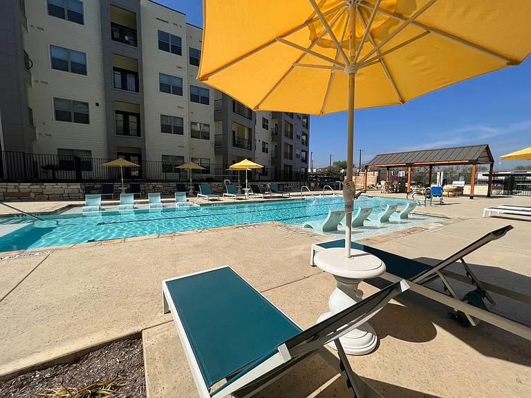 MedWest Apartments — Photo 17