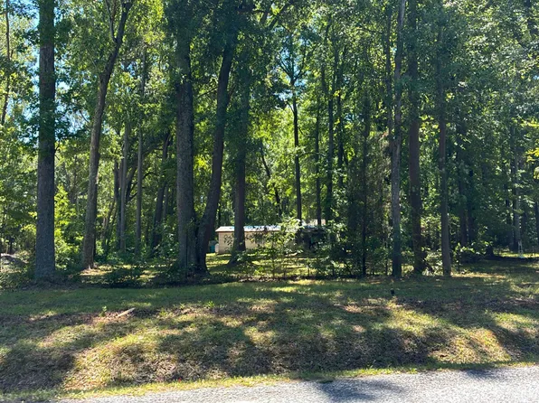 124 Pickering Beach Rd, Dover, DE 19901