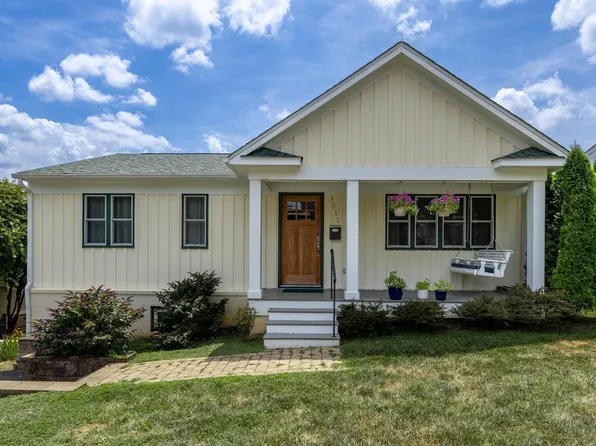 1512 Chesapeake St, Charlottesville, VA 22902