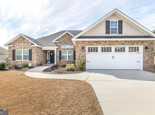 303 Creek Ridge Dr, Warner Robins, GA 31088