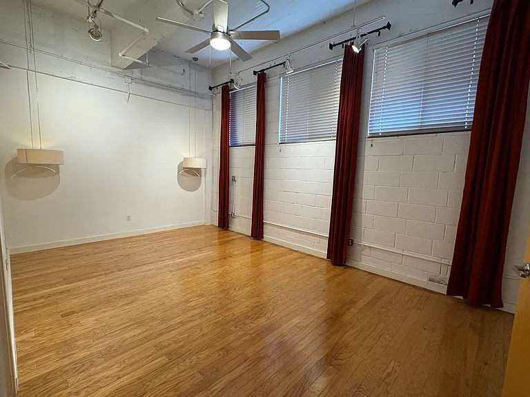 1339 S Flores St #107 — Photo 12