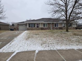 5034 Copper Creek Rd, Omaha, NE 68157