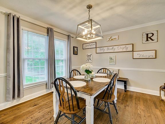 5th image of 2018 White Pine Dr
