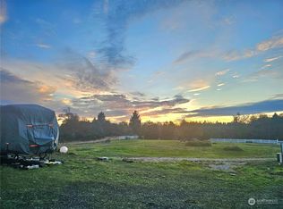 34606 Stackpole Rd, Oysterville, WA 98641