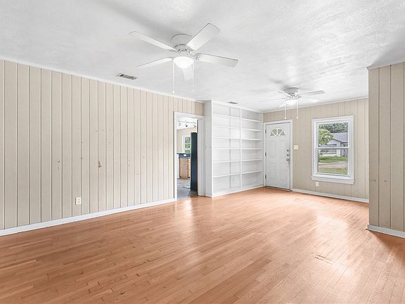 4th image of 105 Highland Dr