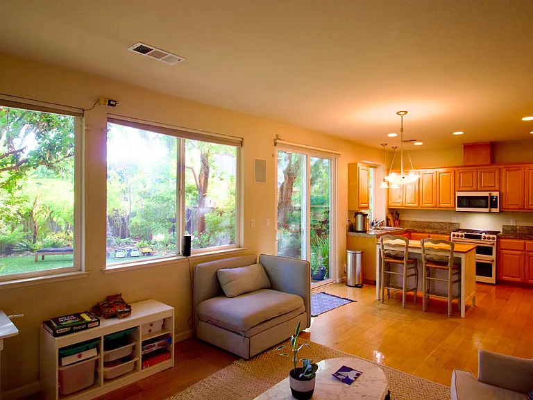 2 Dillon Ln — Photo 3