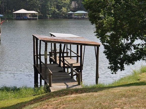 4th image of 15903 Scenic View Dr