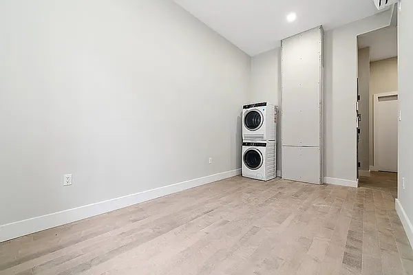 Rented by REAL New York | media 7