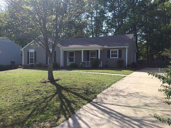 4th image of 7431 Beaufort Cir
