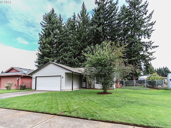 3rd image of 7813 NE 154th Ct