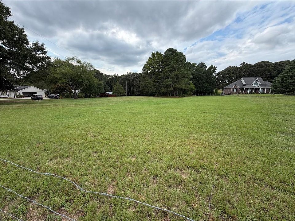2nd image of 1209-1 County Line Rd