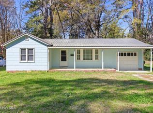 221 N Thompson Street, Whiteville, NC 28472
