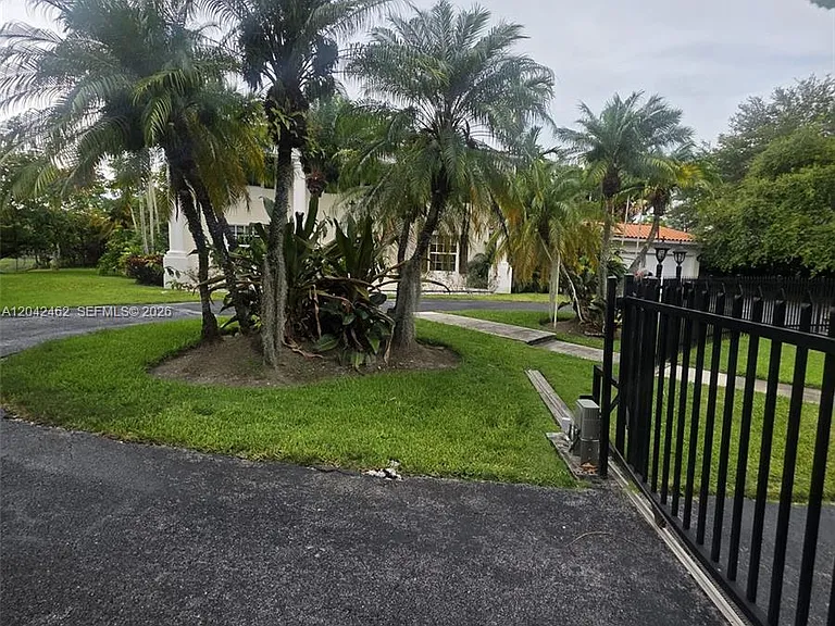 7240 SW 119th St — Photo 26