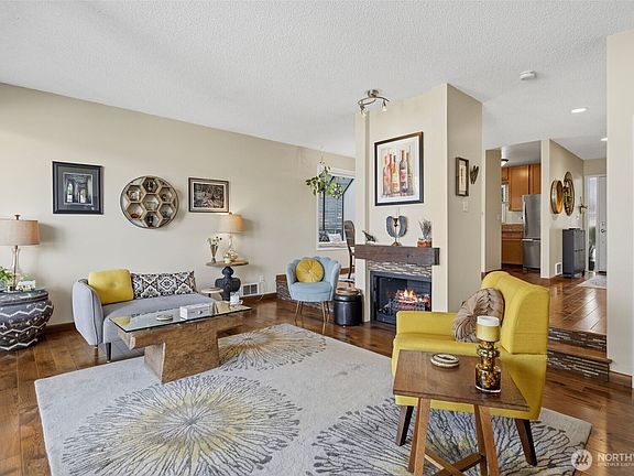 5th image of 22711 Lakeview Drive #C6